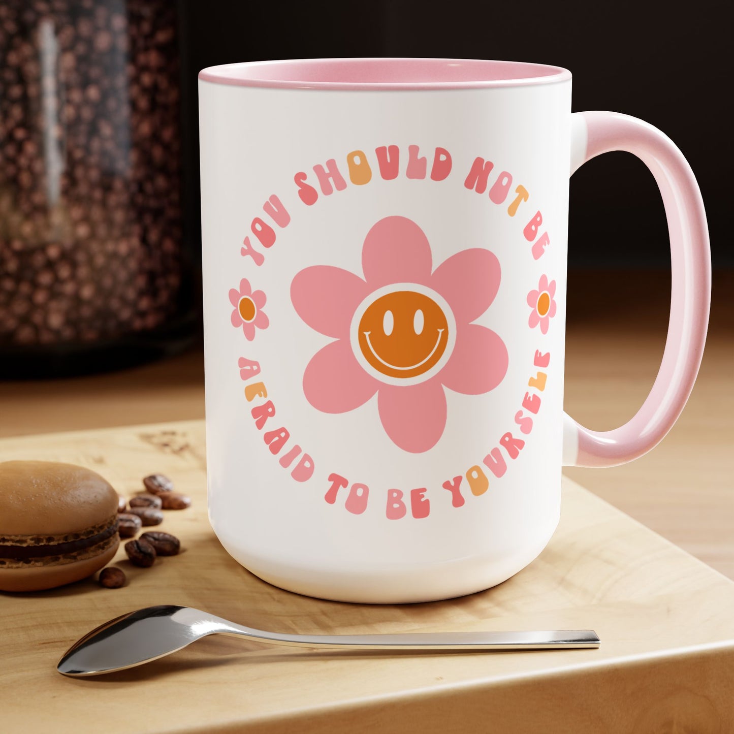 Don’t Be Afraid To Be Yourself Mug – 70s Flower-Power Smiley | 15oz Accent